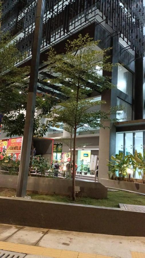 Legasi Kampung Baru Guest House By Rumahrehat Kuala Lumpur Dış mekan fotoğraf